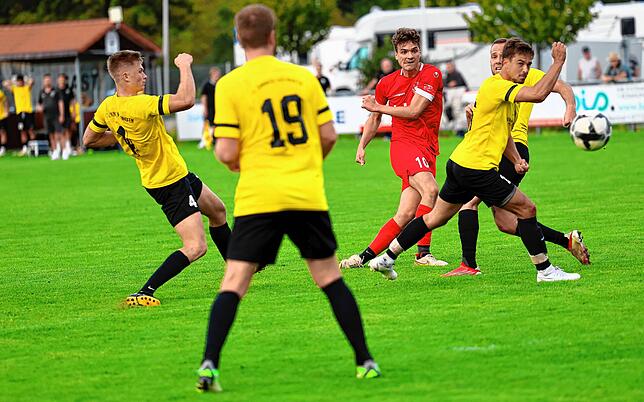 Bild 8: Die besten Bilder der Landesliga-Partie zwischen dem SV Geisingen und dem FC Öhningen-Gaienhofen