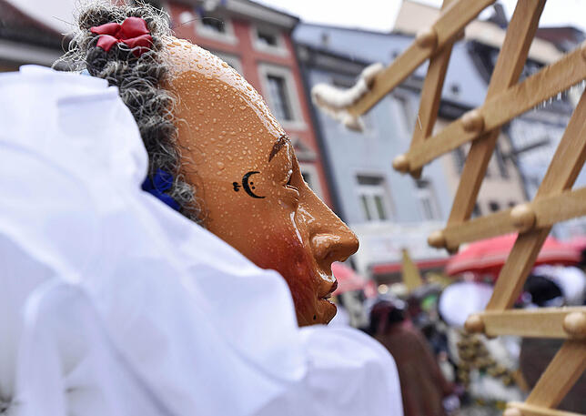 Bild 7: Bilder vom bunten Treiben am Fasnetsmontag in Villingen (2)