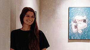 Sie macht mit einer Ausstellung von sich reden: Milena Schilling zeigt ihre Bilder derzeit in der Leica Galerie Konstanz. Für die junge ...