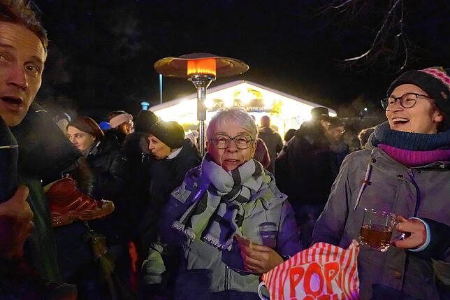 Bild 21: Bilder vom Freitag des 1. Adventsmarkts in Bonndorf