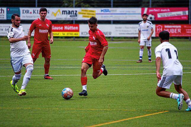 Bild 22: Dem SV 08 Laufenburg II gelingt der Ausgleich zum  3:3 beim FC Bergalingen – und wir haben Bilder!