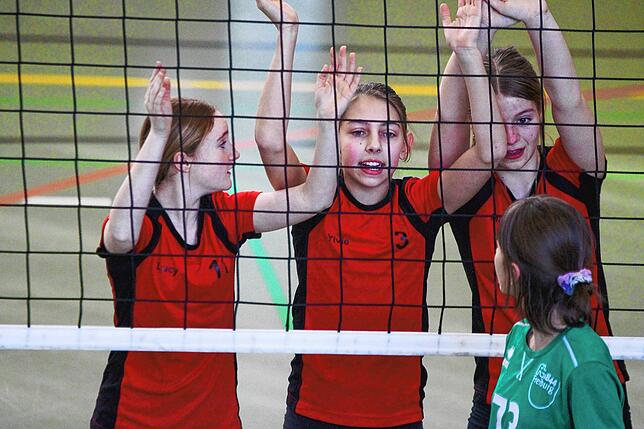 Bild 25: U14-Volleyballerinnen qualifizieren sich für baden-württembergische Meisterschaften