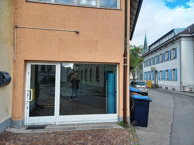 Noch ein Leerstand: In dem kleinen Laden an der Schulgasse war zuletzt ein italienischer Supermarkt. Der hatte aber nur wenige Wochen ...
