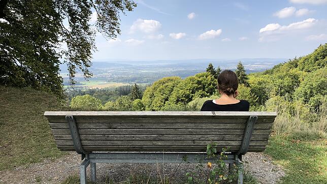 Einsamkeit belastet Menschen: Manchen fällt die Partnersuche schwer. Ursache dafür könnte eine Bindungangst sein. (Szene nachgestellt)