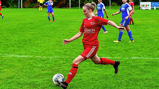 Volltreffer: Leonie Goering, die vom SV Hänner zum SV Niederhof gekommen ist, steuerte 42 Tore zur Vizemeisterschaft in der Landesliga bei.