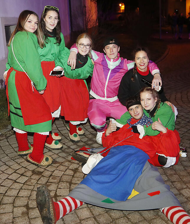 Bild 8: Bilder von der Party nach dem Nachtumzug in Pfohren