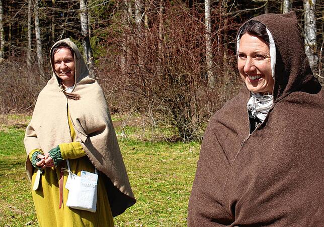 Die beiden Museumspädagoginnen Sonja Fecht (links) und Ulrike Ehinger würden während der Saison Besucher über die mittelalterliche ...