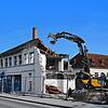 Mit dem Abriss des Pförtnerhauses als letztem Teil des einstigen Verwaltungsgebäudes der Lauffenmühle finden die aufwendigen und ...