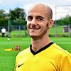 Remo Laisa (34) lebt mit seiner Frau Lucy und seinen Söhnen Milo (4) und Elio (2) in Herten. Er begann als Vierjähriger mit dem Fußball ...