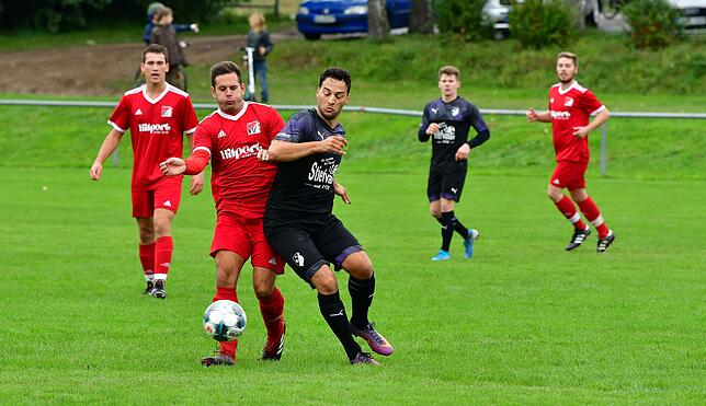Bild 13: FC Wittlingen feiert schmeichelhaftes 1:0 gegen den FC RW Weilheim &ndash; und wir haben Bilder!