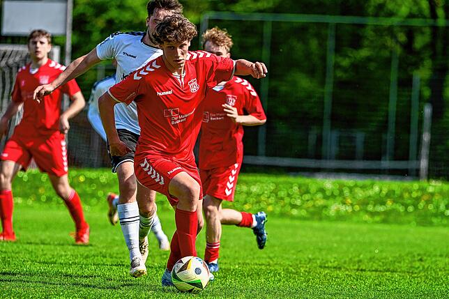 Bild 18: FV Lörrach-Brombach II besiegt den FV Tumringen im Derby mit 4:0 – und wir haben Fotos!