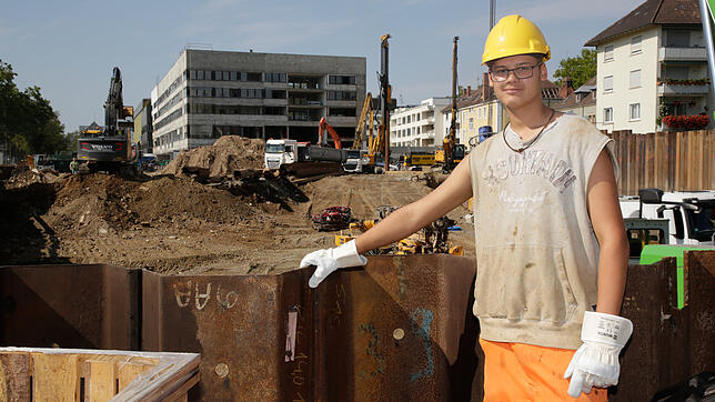 Kann sich keinen besseren Ausbildungsplatz wünschen: Noah Schreiner erlernt den Beruf des Tiefbaufacharbeiters bei der Firma Implenia ...