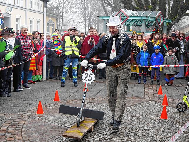 Bild 5: So bunt feiern die Narren in Gottmadingen