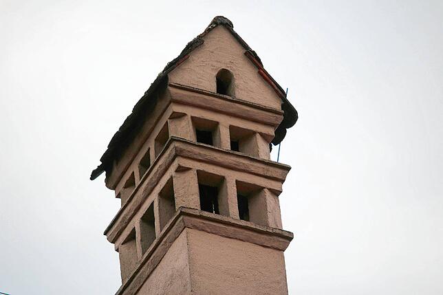 Nein, das ist kein überdimensioniertes Vogelhaus. Es hat mit Vögeln eigentlich gar nichts zu tun. Wer dieses mehrstöckige Kunstwerk ...