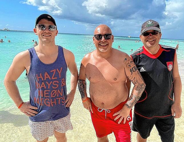 Patrick Augustin, Rainer Wilhelm und Achim Krug (von links) verbringen Weihnachten in der Dominikanischen Republik.