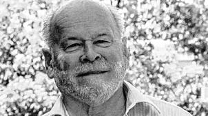 Julius Schmitt war 40 Jahre lang Pfarrer in Hilzingen und wurde dafür zum Ehrenbürger ernannt. Nun ist er gestorben.