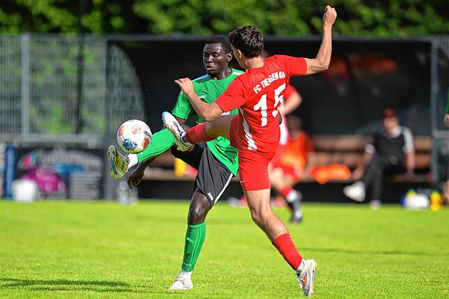 Bild 4: FC Tiengen 08 unterliegt dem SV Mundingen mit 2:4 – und wir haben Fotos!