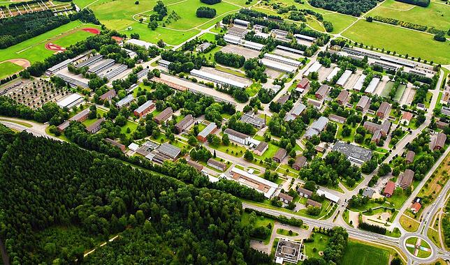 Die Gesamtfläche der Graf-Stauffenberg-Kaserne Sigmaringen umfasste 216 Hektar, von denen sich noch 164 Hektar im Besitz des Bundes ...