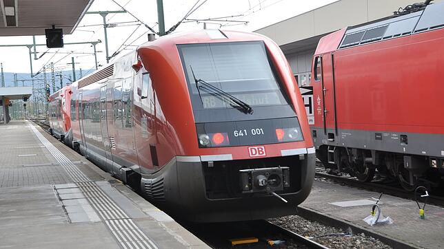 Stets ein Quell für Stress und Ärger: Im Zugverkehr auf der Hochrheinstrecke kommt es häufig zu Verspätungen und Ausfällen.