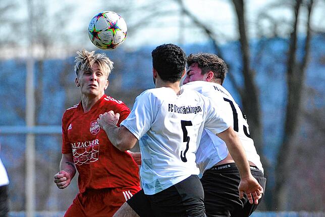Bild 14: Der FC 08 Bad Säckingen siegt gegen FC Dachsberg mit 3:0 &ndash; und wir haben die Bilder!