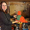 In ihrer kleinen Keller-Werkstatt arbeitet Marion Schwäble an den Urhexen-Figuren aus Holz. Die werden handbemalt und bestehen aus ...