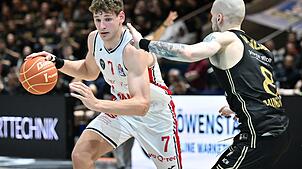 Youngster Steinbach spielt exzellente Playoffs.