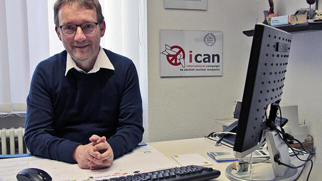 Der Nobelpreisträger aus der Bleichestraße: Der Villinger Arzt Helmut Lohrer engagiert sich für eine der Nichtregierungsorganisationen, ...