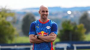 Alles im Blick: Athletiktrainer Ruwen Faller aus Bad Säckingen gastiert mit RB Leipzig zum Trainingslager in Donaueschingen. Für den ...