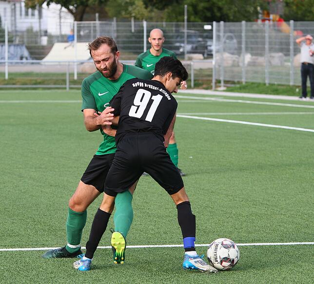Bild 25: SpVgg. Brennet-Öflingen feiert 6:1-Kantersieg beim SV Herten