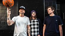 Sie spielen im kommenden Jahr zum ersten Mal auf dem Hohentwiel: das bayrische Indie-Rock-Trio Sportfreunde Stiller.