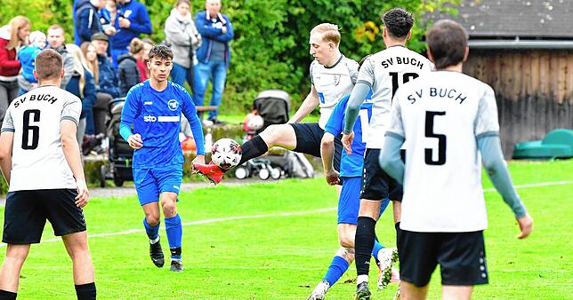 Bild 8: SV Buch gewinnt 5:3 bei der SG Stühlingen/Weizen – und wir haben Fotos!