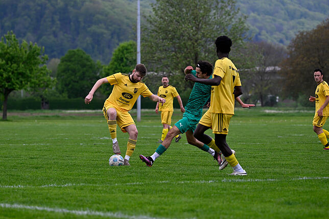 Bild 11: SV Schwörstadt unterliegt mit 1:5 bei der SG Nollingen/Degerfelden – und wir haben Fotos!
