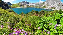 Der Lünersee liegt idyllisch vorm Bergpanorama. Sein Wasser wird zur Energiegewinnung genutzt. Ein neues Pumpspeicherkraftwerk soll an ...