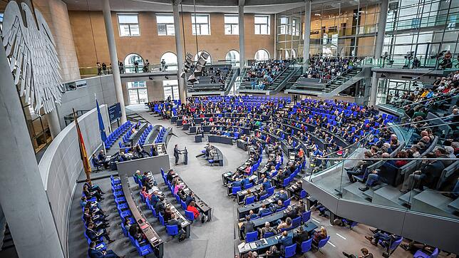 Bild : Bundestag beschließt Wahlrechtsreform &ndash; Parlament soll schrumpfen