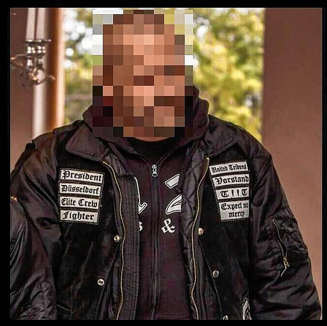 Sado S. ist neben den Brüdern C. in der Führungsriege der United Tribuns.