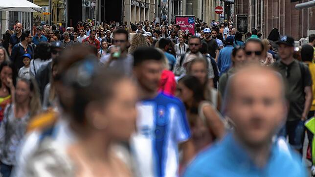 Einer von vier Einwohnern in der Schweiz hat einen ausländischen Pass &ndash; und eine genaue Vorstellung davon, was typisch ...
