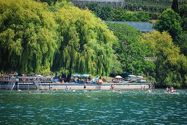 Das Strandbad Ludwigshafen im August 2020: Damals durften Gäste das Gelände besuchen. Aktuell ist das nicht erlaubt. (Archivbild)