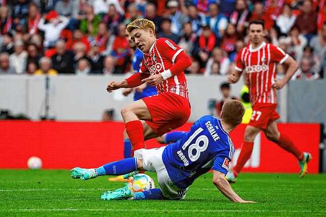 Bild 3: Gut aufgelegte Freiburger Kicker servieren Schalke ab und verdienen sich beste Noten