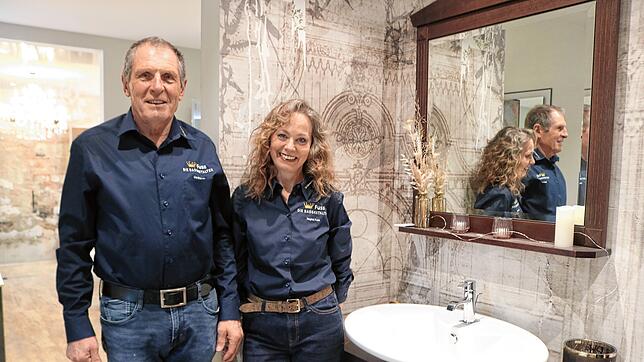Die mehrfach preisgekrönten Badgestalter Regina und Harald Fuss laden zum Tag der offenen Tür ins Bäderstudio Fuss in Reiselfingen ein. ...