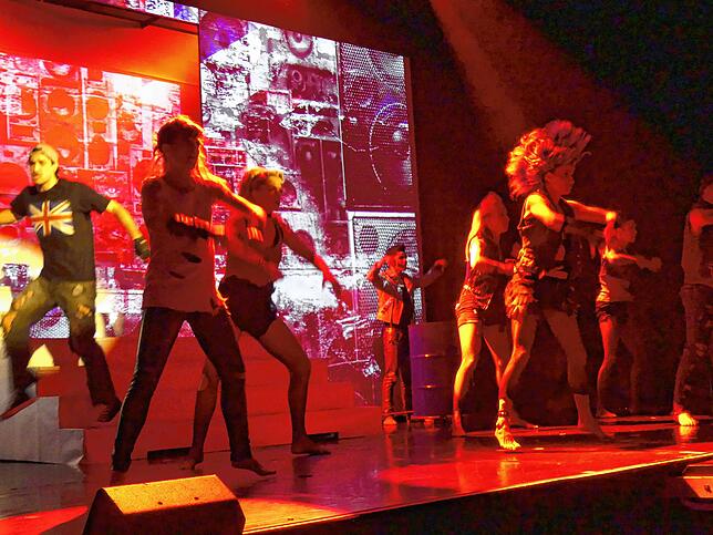 Bild 17: Musical-Karussell feiert Premiere: Das sind die Bilder (II)