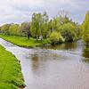 Der Donau-Zusammenfluss von Brigach und Breg in Donaueschingen heute. Gut zu erkennen: der kanalartige Ausbau beider Quellflüsse. Bild: ...