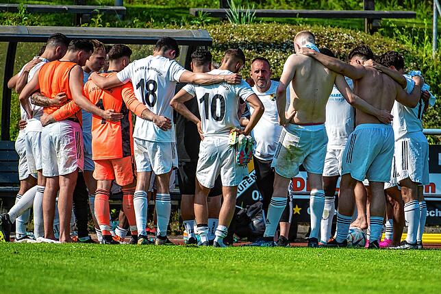 Bild 3: SV 08 Laufenburg kassiert 2:4-Niederlage gegen den SC Wyhl &ndash; und wir haben Bilder!
