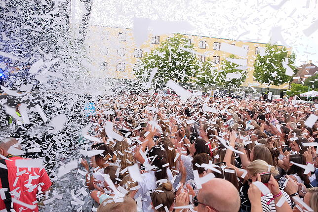 Mit allerlei Attraktionen sorgten die estival-Stars für Stimmung auf dem Rathausplatz.