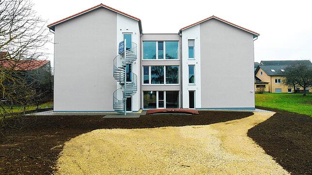 Der Blick vom Hinterhof auf das neue &bdquo;Haus Tabor&ldquo; &ndash; nur die Außengestaltung steht noch aus.