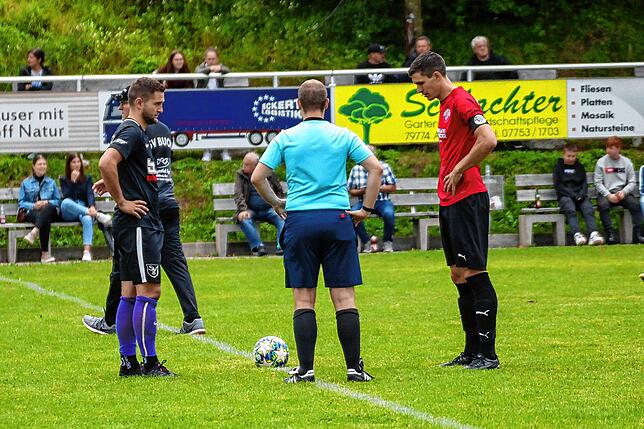 Bild 28: SV Buch setzt sich mit 4:1 gegen den FC Hochrhein durch &ndash; und wir haben die Bilder!