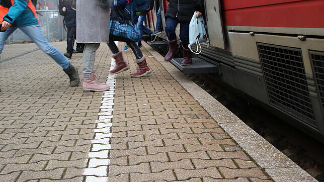 Vor 25 Jahren sprach sich der Gemeinderat für den Standort Viehmarktplatz für den geplanten Bahnhalt Waldshut-West aus. Das Projekt ist ...