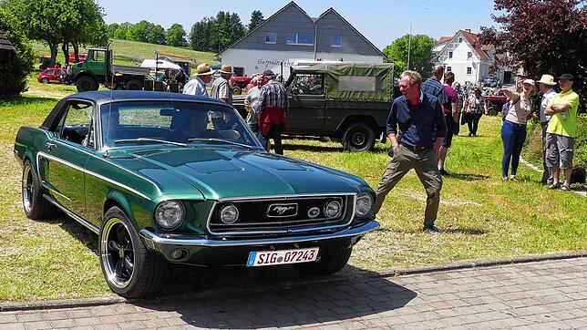 Ein original Ford Mustang, Baujahr 1968, erregt Aufsehen.