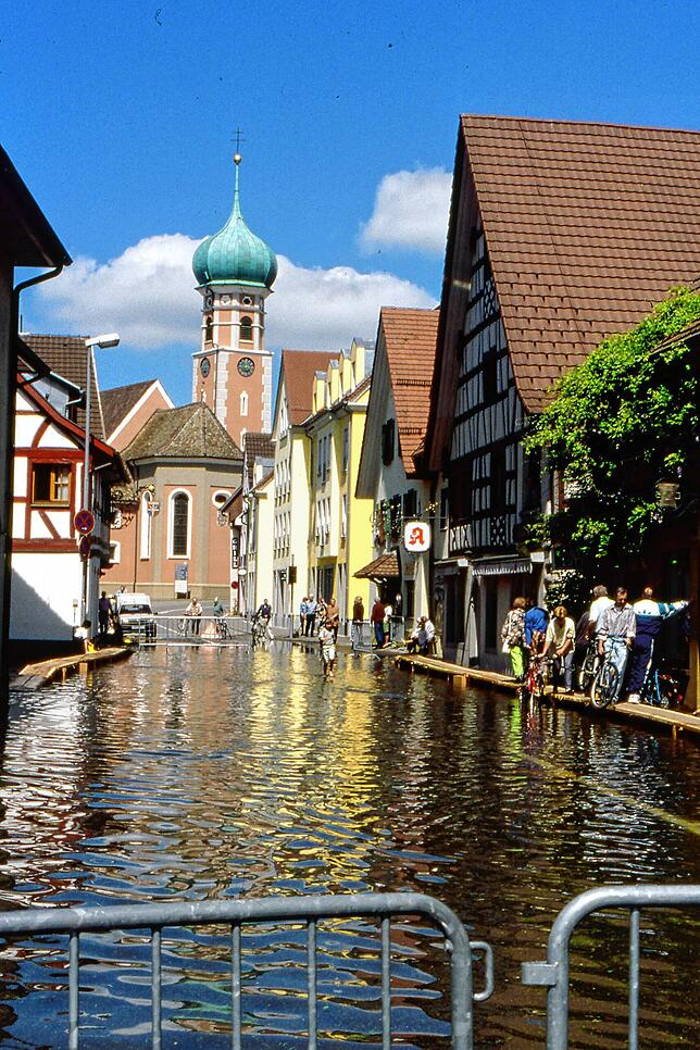 Bild 19: Archivfotos vom Hochwasser 1999: Reichenau vom Festland abgeschnitten