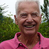 Joachim Böhm, 82, ist ehemaliger Schuldirektor und Mitglied der Singener Maler. Er lebt in Arlen.