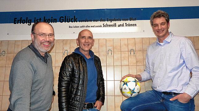 Der Spruch in der Umkleidekabine ist Programm beim SCM. Fußball-Abteilungsleiter Gerhard Klank (links) wird den Vorsitz abgeben, Markus ...